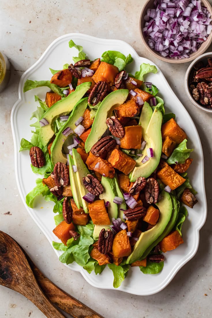 Salade avocat orange et dattes