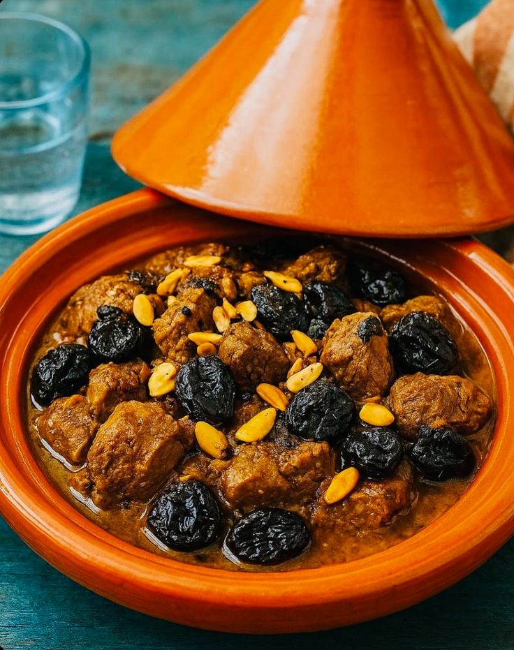 Tajine d'agneau aux dattes